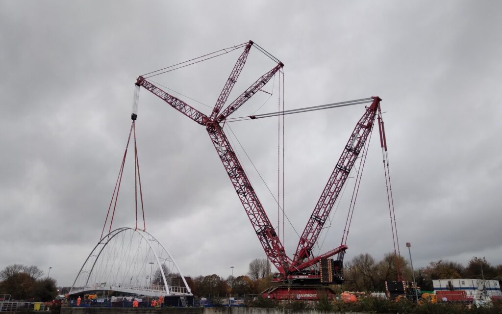Sewa Crawler Crane